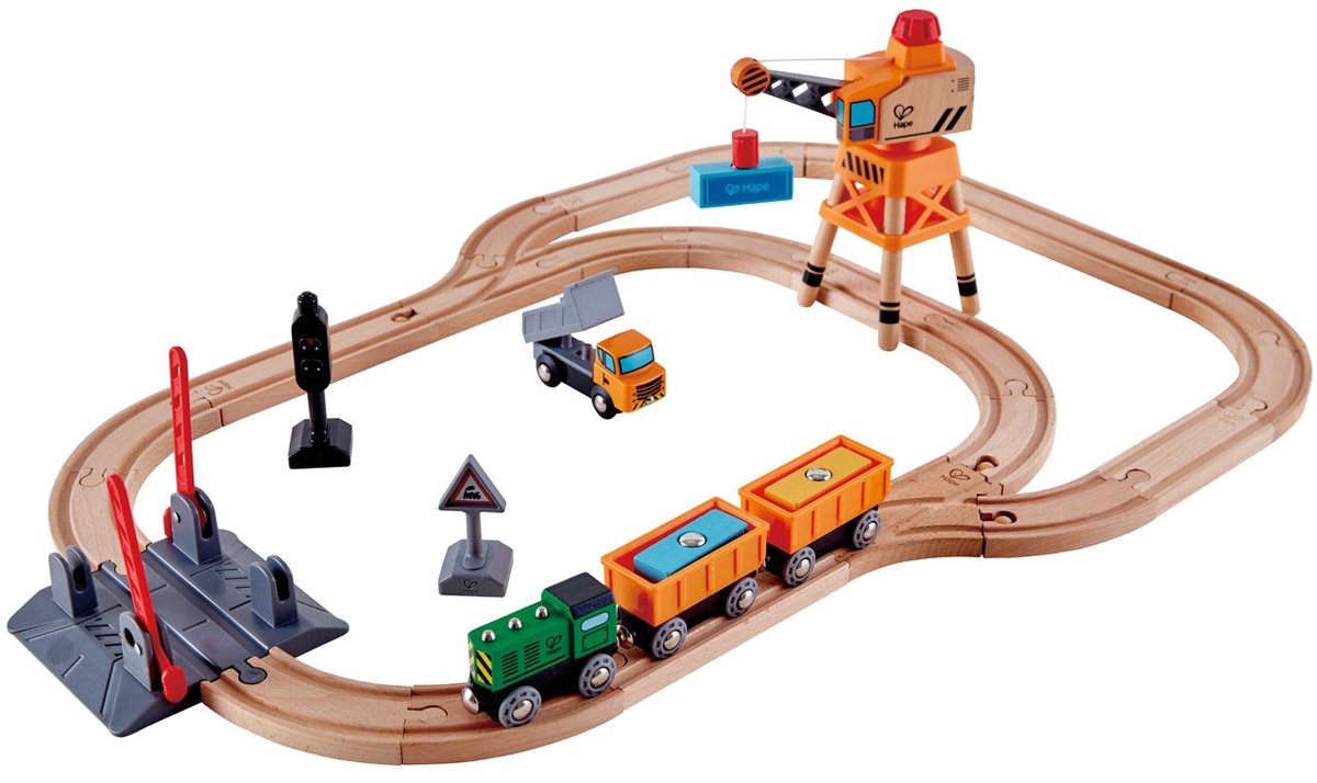 Hape - voie ferrée - bois - grue magnétique - 34 pièces
