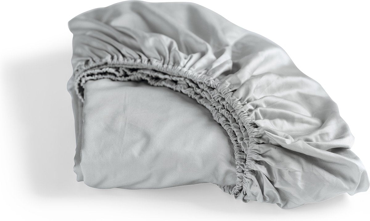 Cendrillon - dimanche - drap-housse - 2 personnes - satin 100% coton - 200x210 cm - hauteur de matelas jusqu'à 25 cm - gris clair