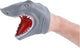 Requin marionnette à la main de destination