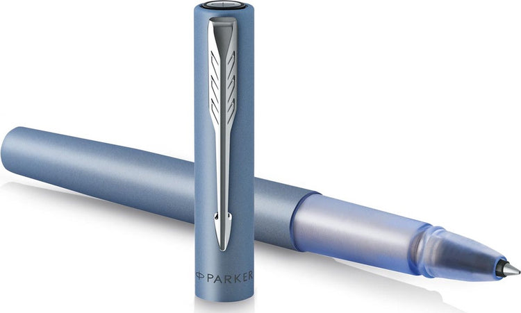 Stylo roller Parker Vector XL | peinture bleu argent métallisé sur laiton avec détails chromés | plume fine avec recharge d'encre noire | emballage cadeau