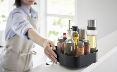 Support de rangement rotatif Yamazaki - tour - noir