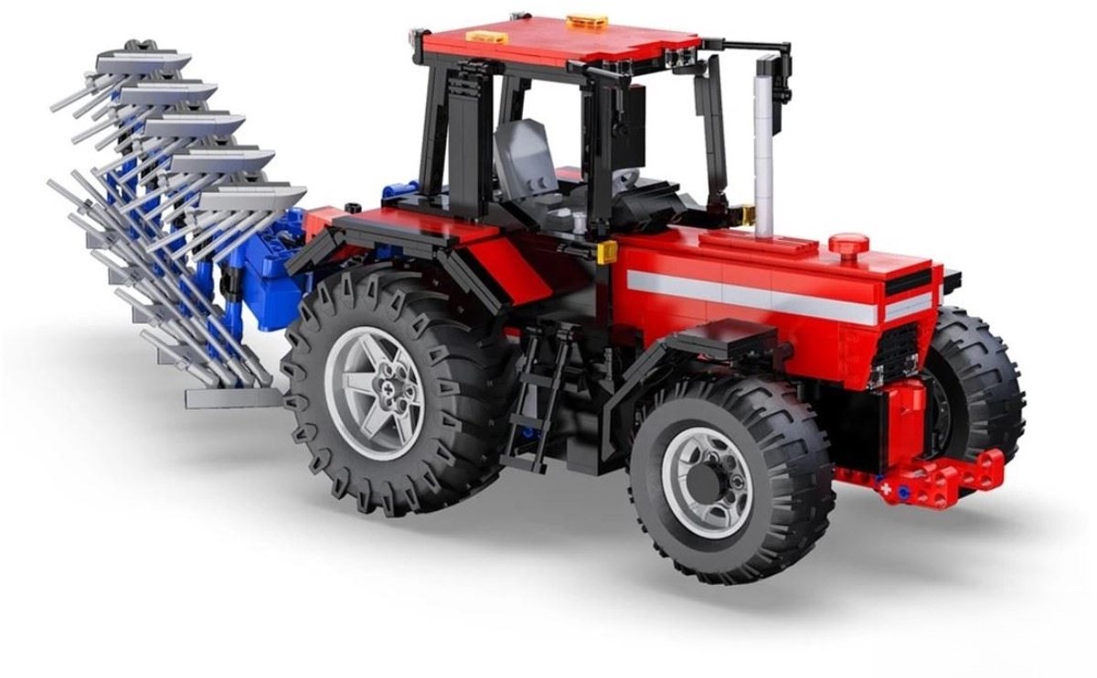 Tracteur de ferme CADA