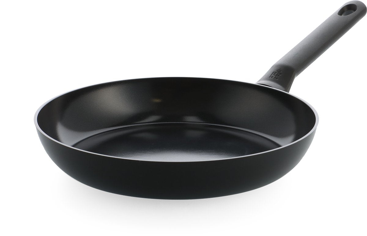 Poêle BK Enjoy 28 cm - revêtement antiadhésif sans PFA - poêle à induction - poêle en céramique - passe au four jusqu'à 160°c - poignées froides - noir
