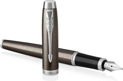 Parker dans un stylo plume | expresso foncé | plume fine avec recharge d'encre bleue | emballage cadeau