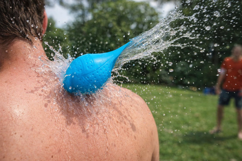Eddy Toys Bombes à Eau 2 Pièces - Bombes à Eau réutilisables en Plastique élastique - Bombes à Eau pour Jouer en extérieur - Vert et Bleu - Facile à remplir d'eau