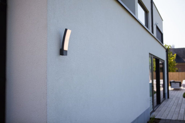 Lutec kira - applique courbée pour extérieur - luminaire en aluminium - LED - 1100 lumen - 17,3w - lumière blanche 4000k - gris foncé
