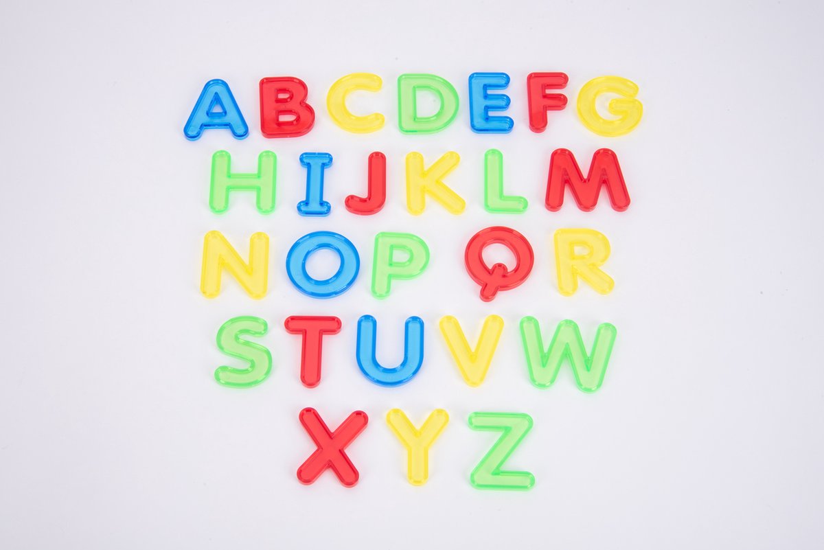 Tickit ® lettres majuscules translucides.