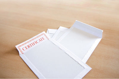 Enveloppe cartonnée Raadhuis - 220x312 mm - ea4 - blanc - avec bande adhésive - 100 pièces - rd-308530