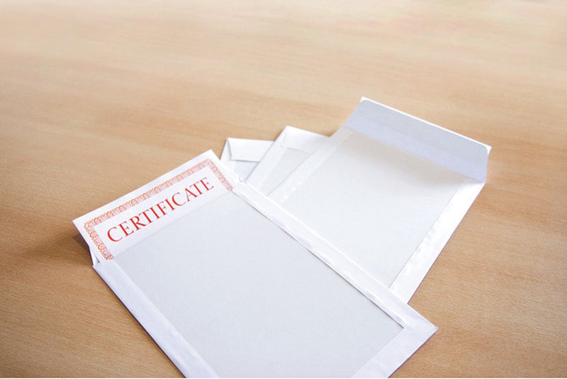 Enveloppe cartonnée Raadhuis - 220x312 mm - ea4 - blanc - avec bande adhésive - 100 pièces - rd-308530