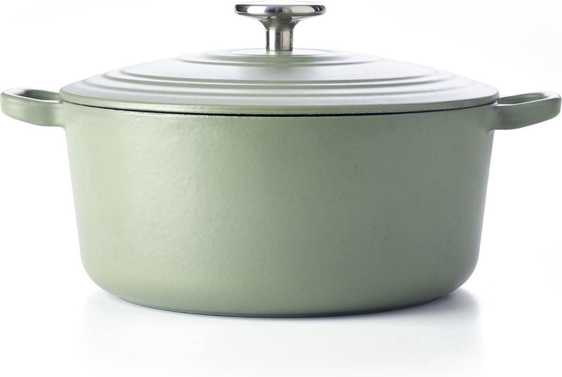 Casserole en fonte BK bordeaux 24 cm 4,2 l - cocotte induction - cocotte en fonte - passe au four jusqu'à 230 degrés - couvercle avec anneaux anti-goutte - intérieur émail blanc - vert olive