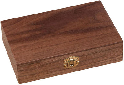 Boîte à cartes à jouer en bois Goki avec 5 dés et 2 ensembles de cartes