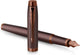 Stylo plume Parker im monochrome | encre bleue | finition et détails bordeaux | point fin | avec coffret cadeau