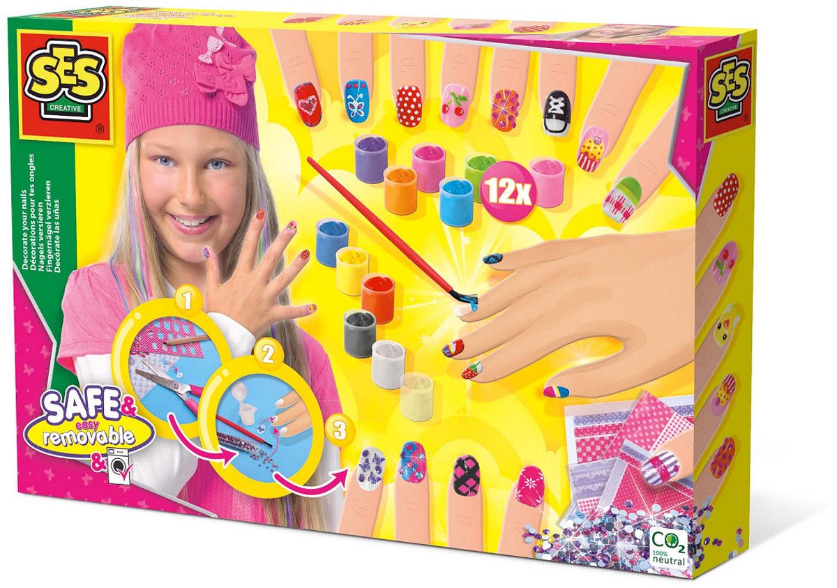 Décorer les ongles SES