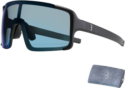 Lunettes de cyclisme Bbb pour hommes et femmes - Lunettes de soleil de vélo avec grand verre pour une protection UV à 100 % - Lunettes de sport durables à monture complète - Noir mat bleu - Chester BSG-69