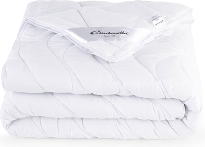 Couette danse Cendrillon 4 saisons - 1 personne - garnissage polyester - 140x200 cm - fermeture boutons - anti-allergie