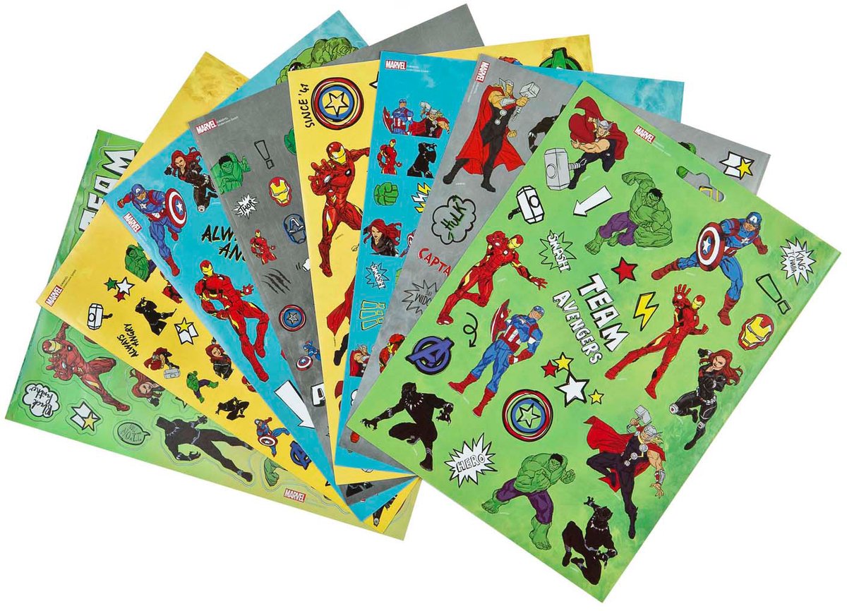 Stickerboek Avengers sous couverture avec 8 feuilles