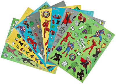 Stickerboek Avengers sous couverture avec 8 feuilles