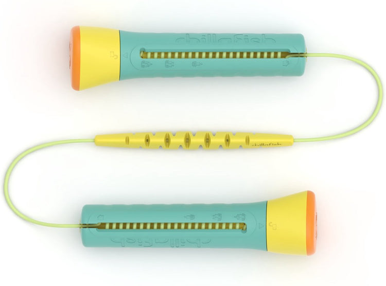 Chillafish corde à sauter enfants réglable en longueur - vert - corde à sauter filles et garçons 4 ans - facile à ranger grâce aux poignées à roulettes - modèle skibbi