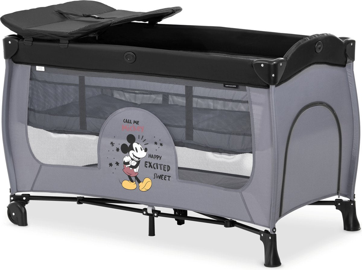 Centre Sleep n Play Hauck - 120 x 60 cm - lit de camping - rehausseur de base - plateau à langer - roulettes ouverture latérale - gris mickey mouse