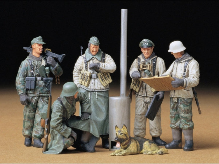 Tamiya – kit de construction de véhicules militaires, 35212, set de figurines, soldats allemands, briefing sur le terrain, 5 figurines en plastique, 1:35, modélisme