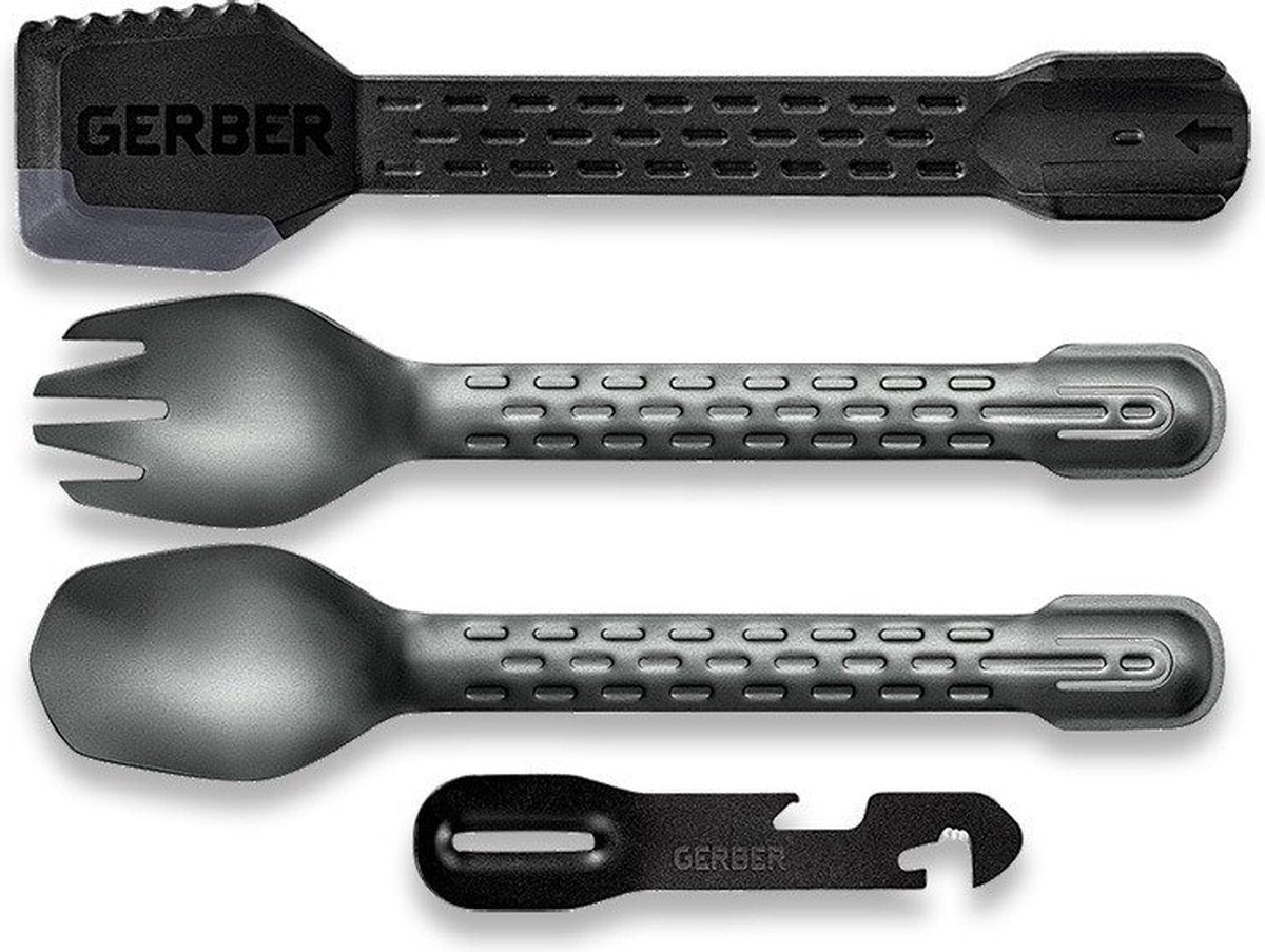 Gerber compleat - le cuisinier mange de l'onyx à langue propre