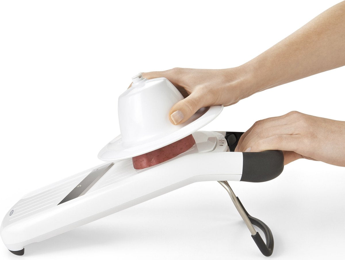 Oxo - mandoline - coupe-cuisine - coupe-légumes - avec support pour restes