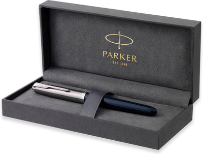 Stylo plume Parker 51 | résine bleu nuit | détail chromé | pointe fine à l'encre noire | emballage cadeau