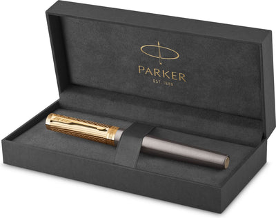 Stylo plume de collection Parker Ingenuity Pioneers | laque grise avec capuchon et détails dorés | plume moyenne en acier inoxydable | encre noire et convertisseur | avec coffret cadeau