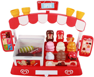 Casdon Ola joue au stand de glaces