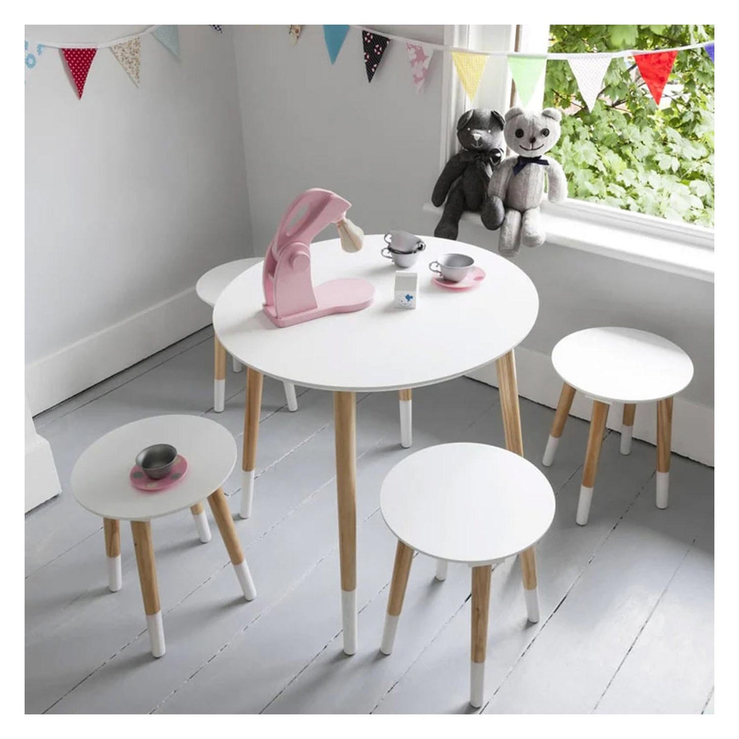 Table des enfants en bois