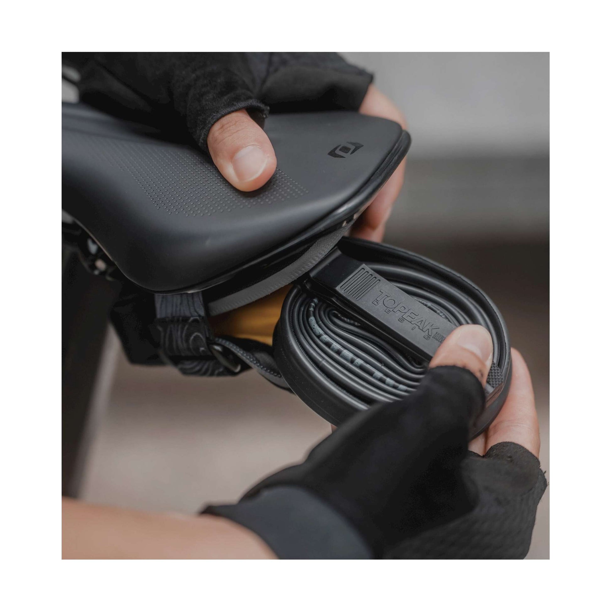Bag de selle Elementa Sandage Slim XS