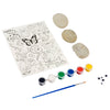 Creative Craft Group peignant des pierres