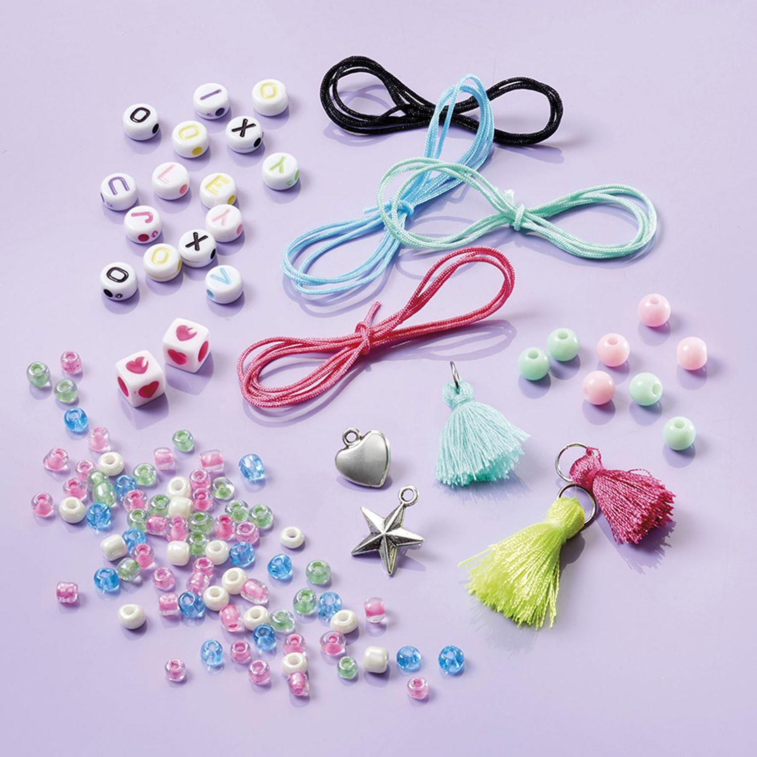 Bracelets de la lettre de faire du totum