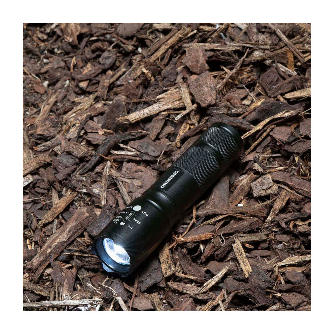 Zoom lampe de poche LED
