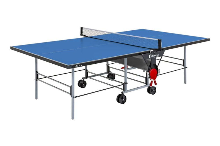 Showroom table de ping-pong Sponeta à l'extérieur de la porte s 3-47 e