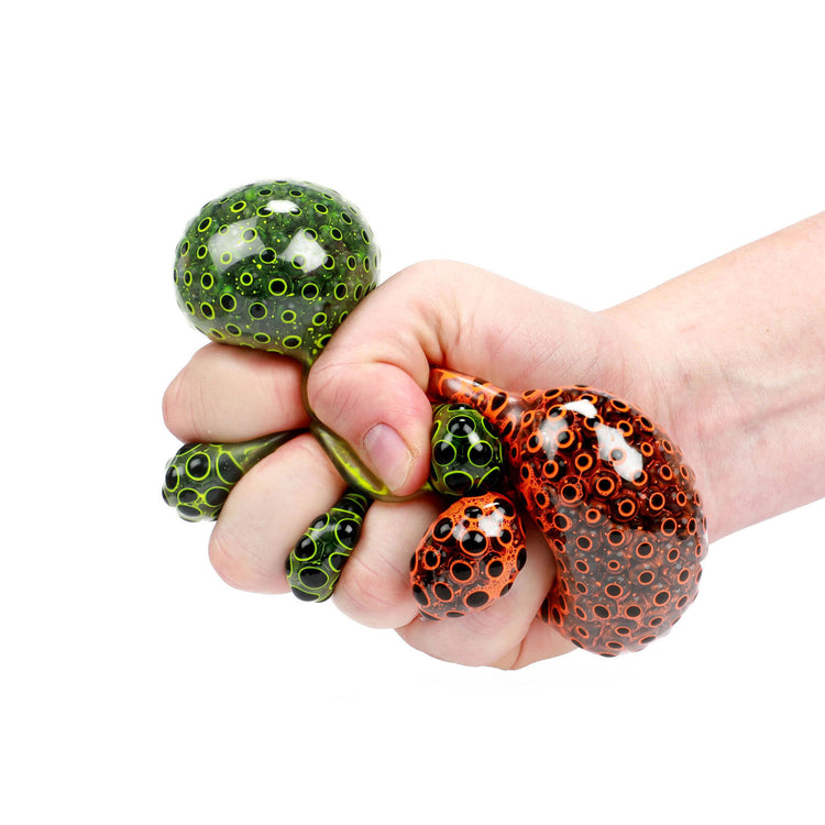 Toi-toys serrer la balle d'oeuf extraterrestre avec des perles d'eau