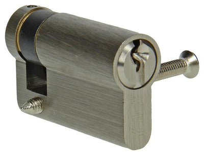Yale 1006525 - demi-cylindre profilé 0500 mv 50mm (10 40) | 1 pièce