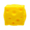 Jono Toys presse un bloc de fromage