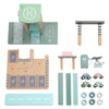 Parking et station-service en bois de couleur pastel Playwood avec ascenseur