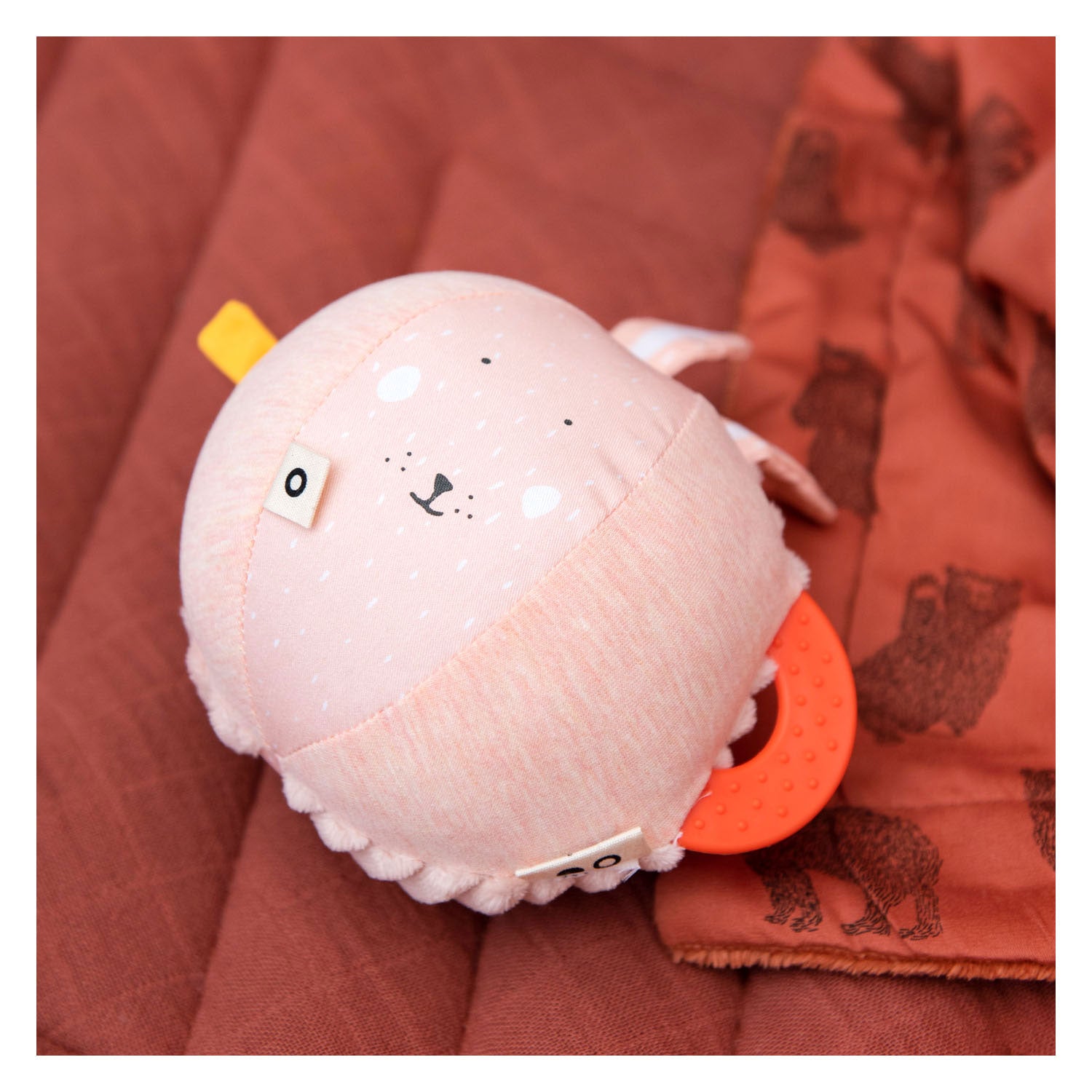 Trixie Activity Ball Mme Lapin