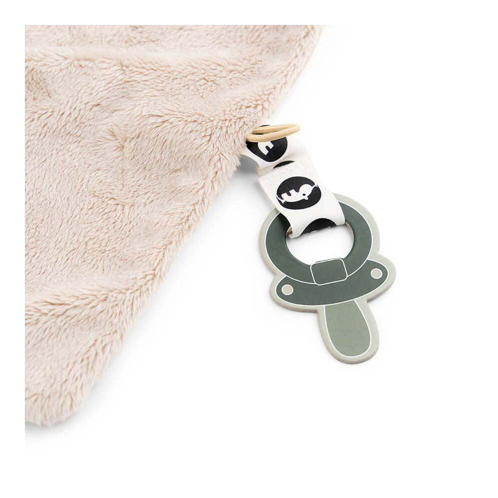 Fait par le tissu de tétiage de cerf lamee beige