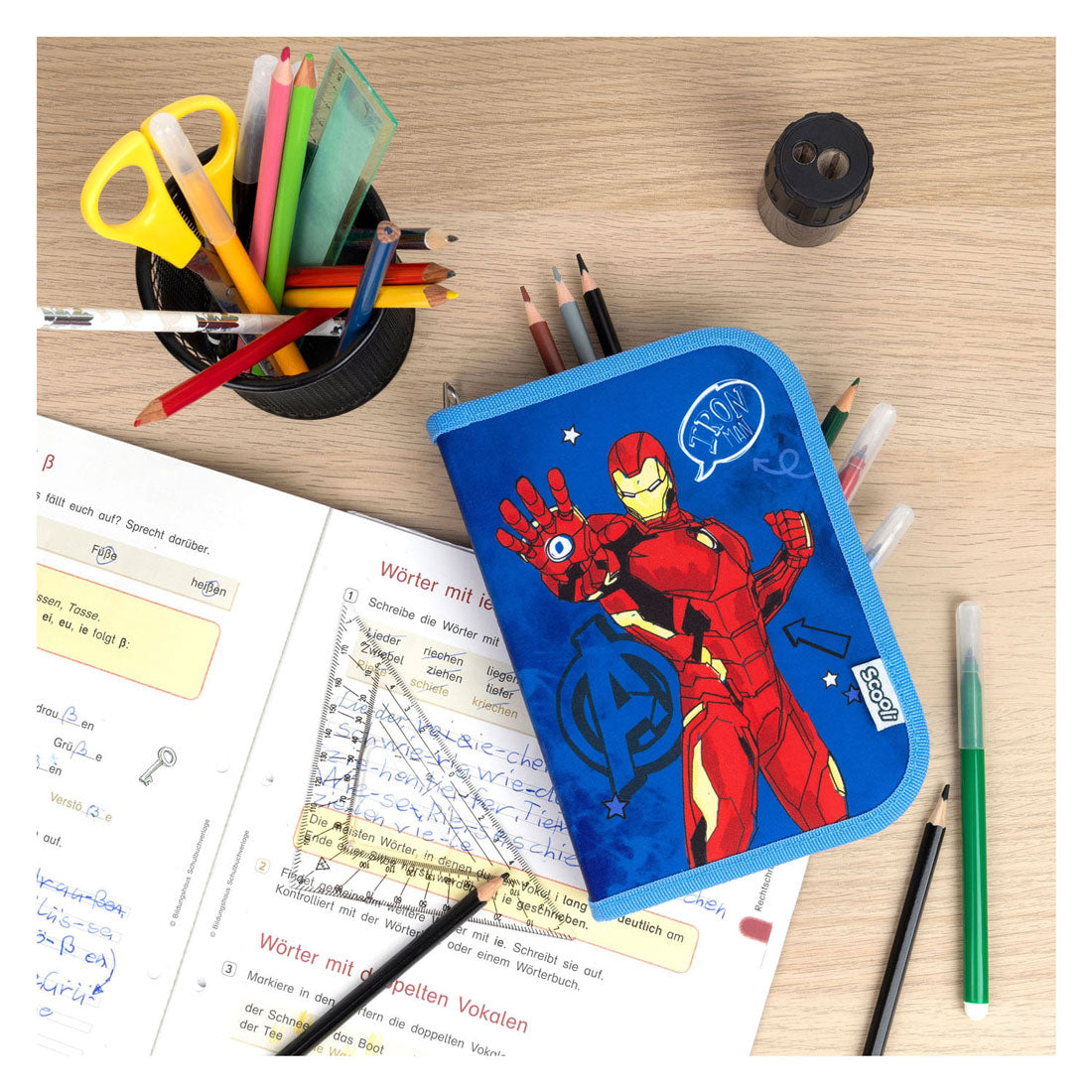 Avengers de poche en peluche farfelus