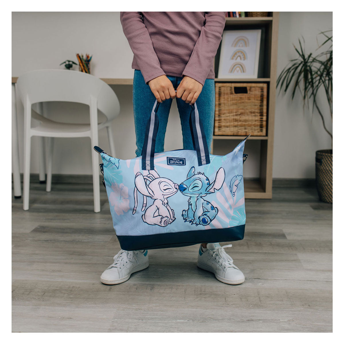 Pointure de sac d'épaule du week-end d'infiltration
