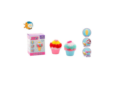 Faire du cupcake amusant flou