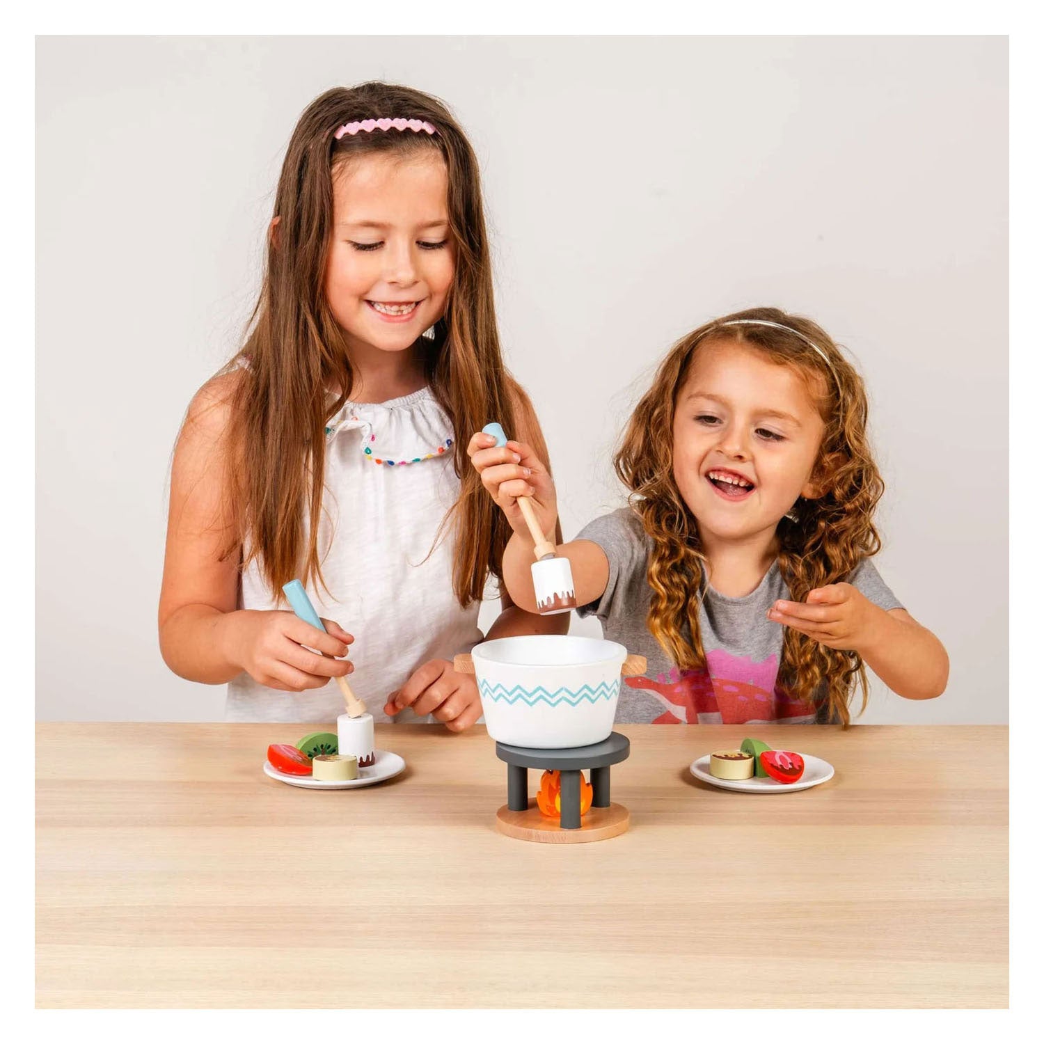 Set de jeu fondue au chocolat en bois Bigjigs - 16 pièces.