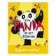 Livre central abritant un panda sur scène
