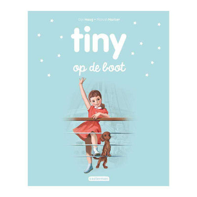 Une maison d'édition standard minuscule sur le bateau