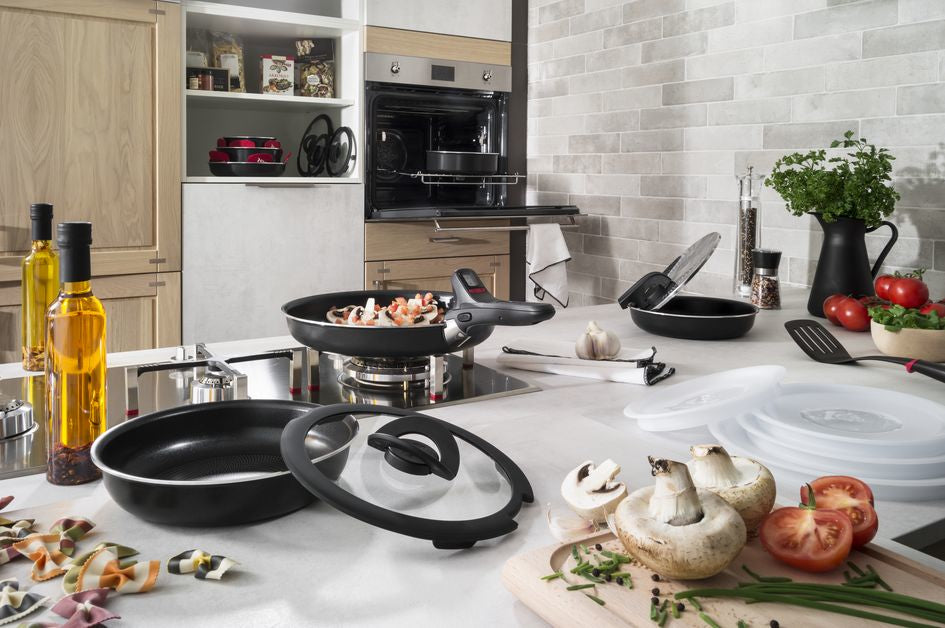 TEFAL Cooking Gear Tefal L65033 Ingenio Expertise Snappan 26 cm noir