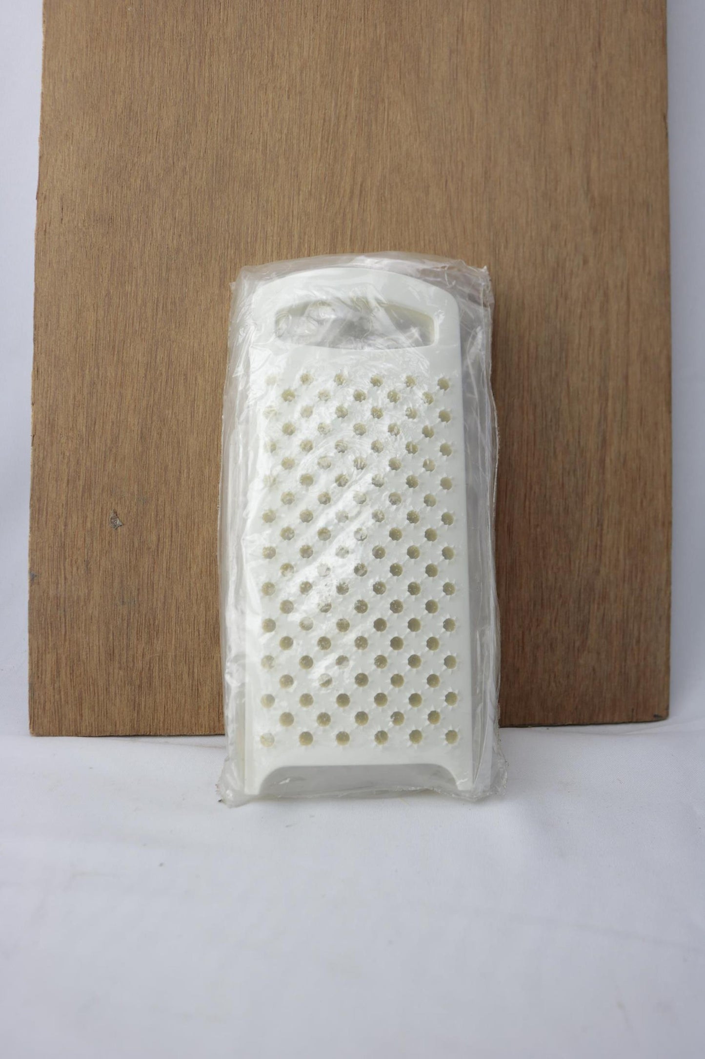 Râpe de cuisine en plastique blanc 4 pcs