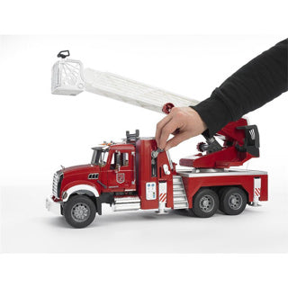 Bruder Mack Granite Fire Brigade Ladder